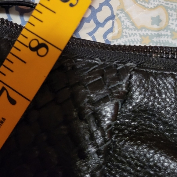 Elliott Lucca Black Woven Leather Slouchy Shoulder Handbag - Picture 7 of 11